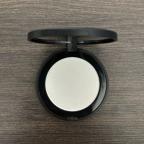 Melt Cosmetics Blushlight - Picture 4 of 4